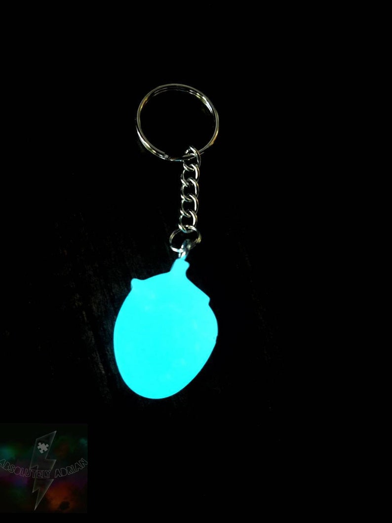 glow in the dark keychain