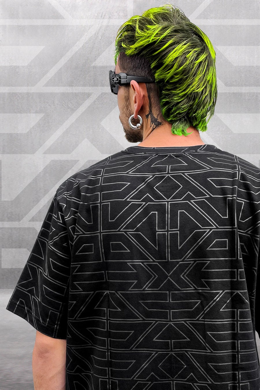 Black Mens T-shirt With Printed Futurist Geometric Pattern