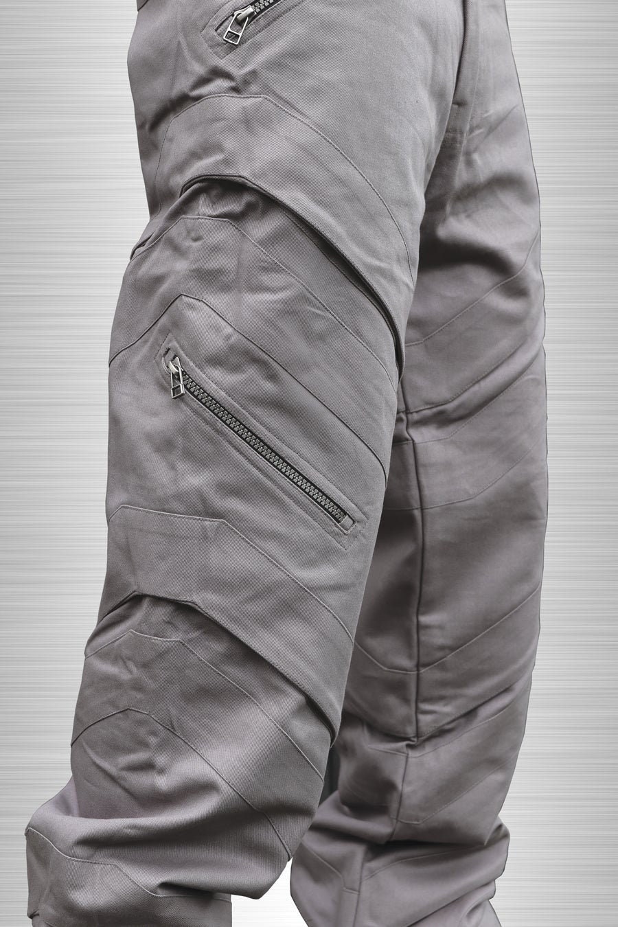 グレー ジッパーポケット付き パンツ グレー ジッパーポケット付き パンツ