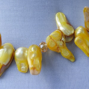 Yellow Mother of Pearl and Thunder Polish Crystal Gemstone Necklace image 3