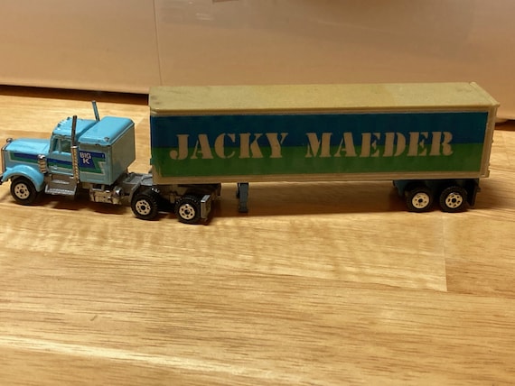 Vintage Yatming Kenworth Big K Semi Truck With Jacky Maeder