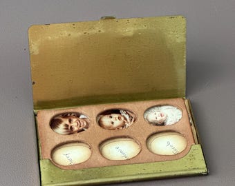 Gold Brass like metal slim pocket picture holder