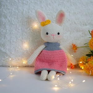 Crochet Bunny Doll, Crochet Animals, Crochet Doll, Crochet Stuffed Animal, Baby Gift for Girls, Baby Shower Gift, Baby Girl Gift, Plushie immagine 9