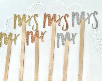 Mr and Mrs drink stirrers set of 2, Wedding cocktail stirrers, Wedding rehearsal drink mixers, Wedding Cake toppers, Wedding bouquet picks.