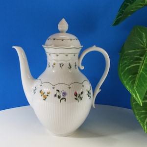 Vintage Kaiser-Porzellan &quot;Romantica&quot; Coffee Pot Hand Painted Flowers AK KAISER W. Germany
