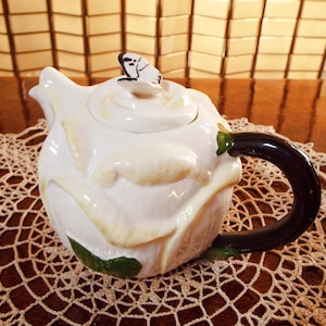 Vintage Crown Dorset &#39;Butterfly&#39; Teapot RARE