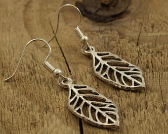 Leaf charm earrings, intricate leaf jewellery, silver leaf earrings, leaf earrings, autumn birthday, nature lover gift, autumnal earrings