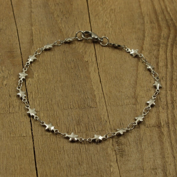 Sternenkette Armband Silber, Sterne Armband, silbernes Stern Armband, Stern Schmuck, Stern Armband, Geschenk für den Sternenfan, Stern Geschenk, Kette von Sternen, Geschenk