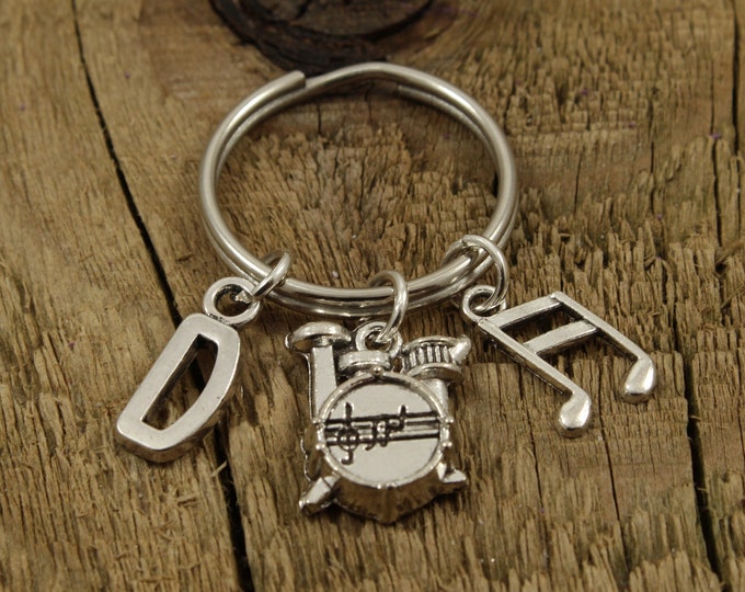 Drummer keyring, drummer keychain, personalised drummer gift, personalized, initial charm, musician gift, drumkit, musical instrument, drum