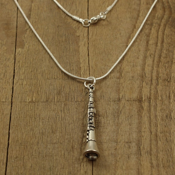 Clarinet necklace, silver clarinet necklace, clarinetist necklace, clarinet player, clarinet gift, music necklace, clarinet charm, clarinet