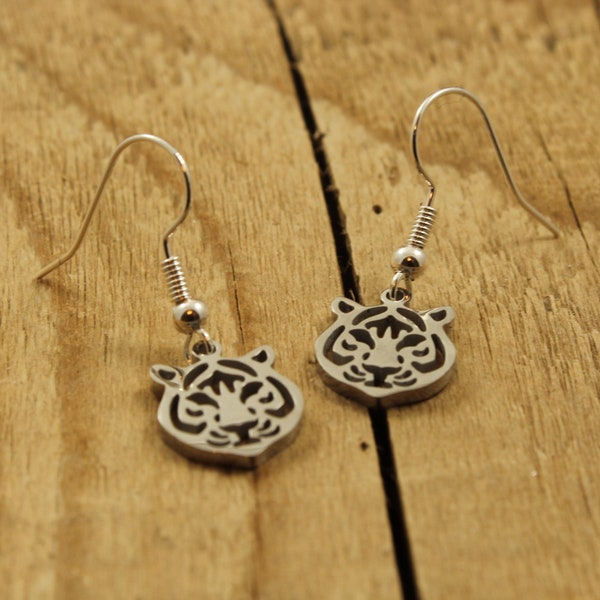 Tiger earrings, silver tiger earrings, dangly tiger earrings, tiger fan, silver tiger, tiger gift, big cat earrings, tiger jewellery, gift