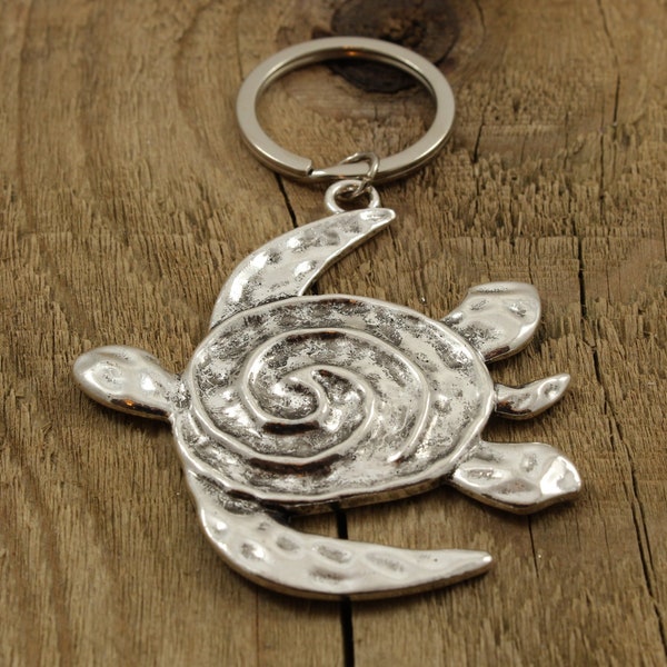 Turtle keyring, turtle keychain, large turtle keyring, animal lover keychain, large silver pendant keyring, turtle charm, turtle fan gift