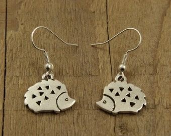 Libaraba Diamond Accent Hedgehog Stud Earrings with Jewelry Box,Hedgehog Earrings for Women Libaraba Diamond Accent Hedgehog Stud Earrings with Jewelry Box,Hedgehog Earrings for Women