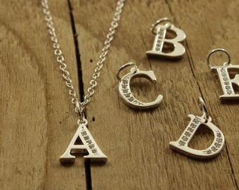 Silber Initial Anhänger Halskette, Buchstabe Charm Halskette, Initial Anhänger, Buchstabe Halskette, personalisierte Halskette, Alphabet Halskette, Initial