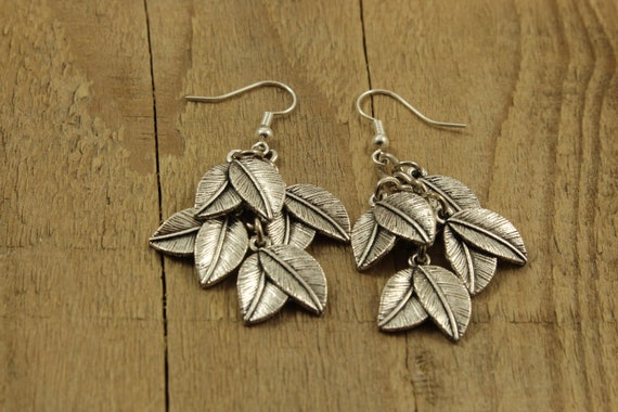 Leaf cluster earrings sale