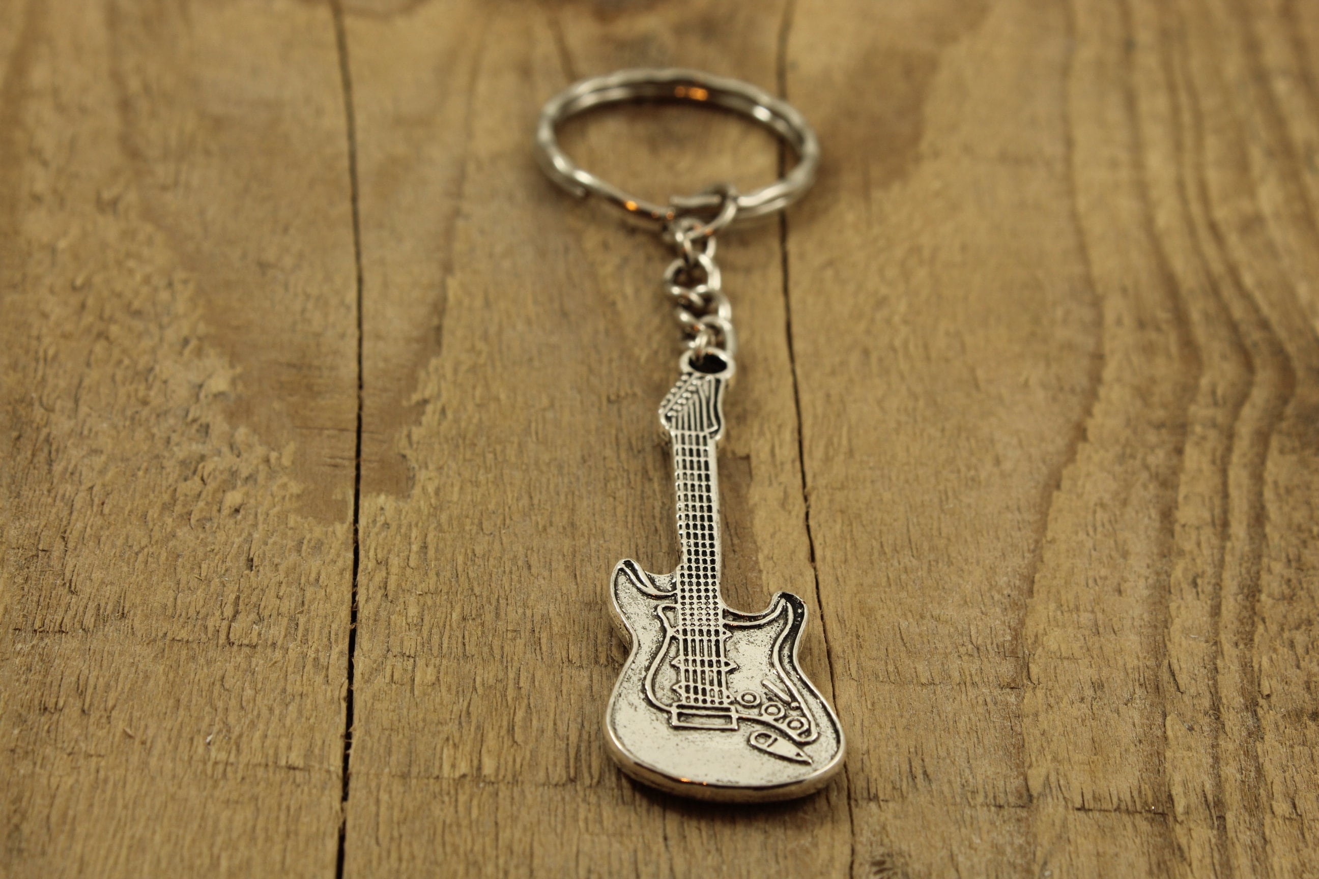 Schlüsselanhänger Gitarre aus massiv Silber 925 Anhänger Schlüssel 