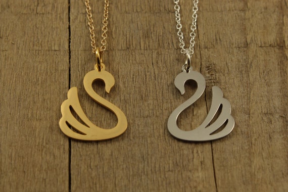 Collana con cigno, ciondolo in stile Art Nouveau, gioiello con uccello, regalo romantico per San Valentino per lei - Italia
