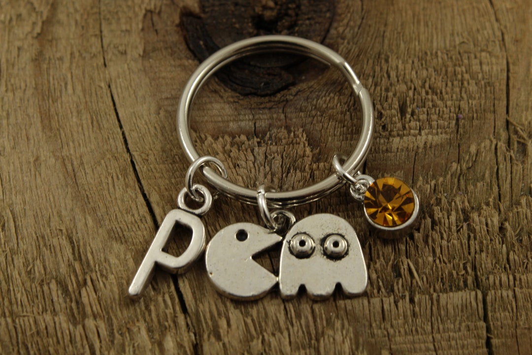 Pacman Keyring, Pacman Keychain, Personalized Gamer Keyring, Vintage