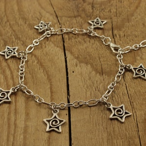 Silverstjärneberlockarmband, silversmycken med stjärna, stjärnkedja med armband, stjärnberlockarmband, stjärnarmband, stjärngåva, stjärnarmband, stjärna