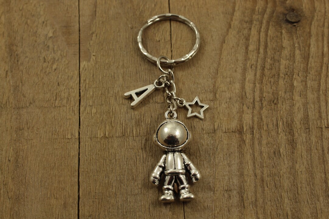 Astronaut Keyring, Spaceman Keychain, Spaceman Keyring, Personalised ...