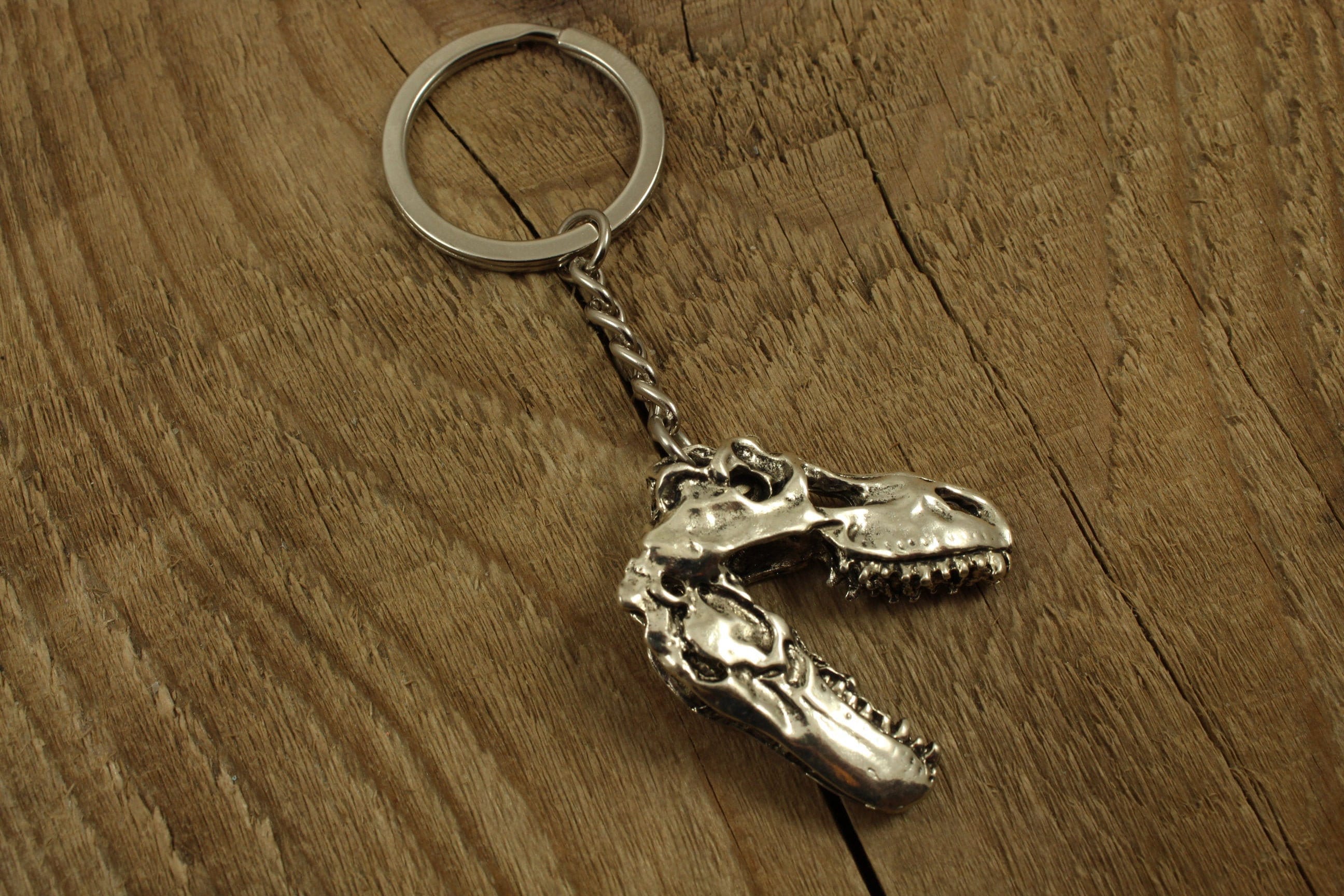 T Rex Keychains Tyrannosaurus Keychain, T-rex Skull Keyring, Large Dinosaur Keyring ...