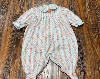 Vintage Carter's Peach Floral Footie One Piece Sleeper Suit Size M 12-17lbs Baby