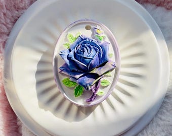 Rose scented plaster pendant, hung in the closet, car, bedside table or desk, for visual enjoyment and fragrance.best gift