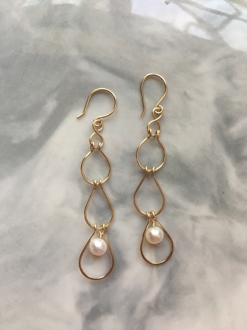 Bridesmaid earrings Party Occasion earrings Gift for her Peacock Earrings,14k Gold Filled Raindrop Earrings with Pearl