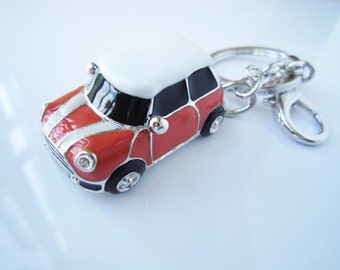 Customized to  Erica,orange mini with a white top mini car  keychain, license plate BASTOS ,grade crystal, white gold car,luxury