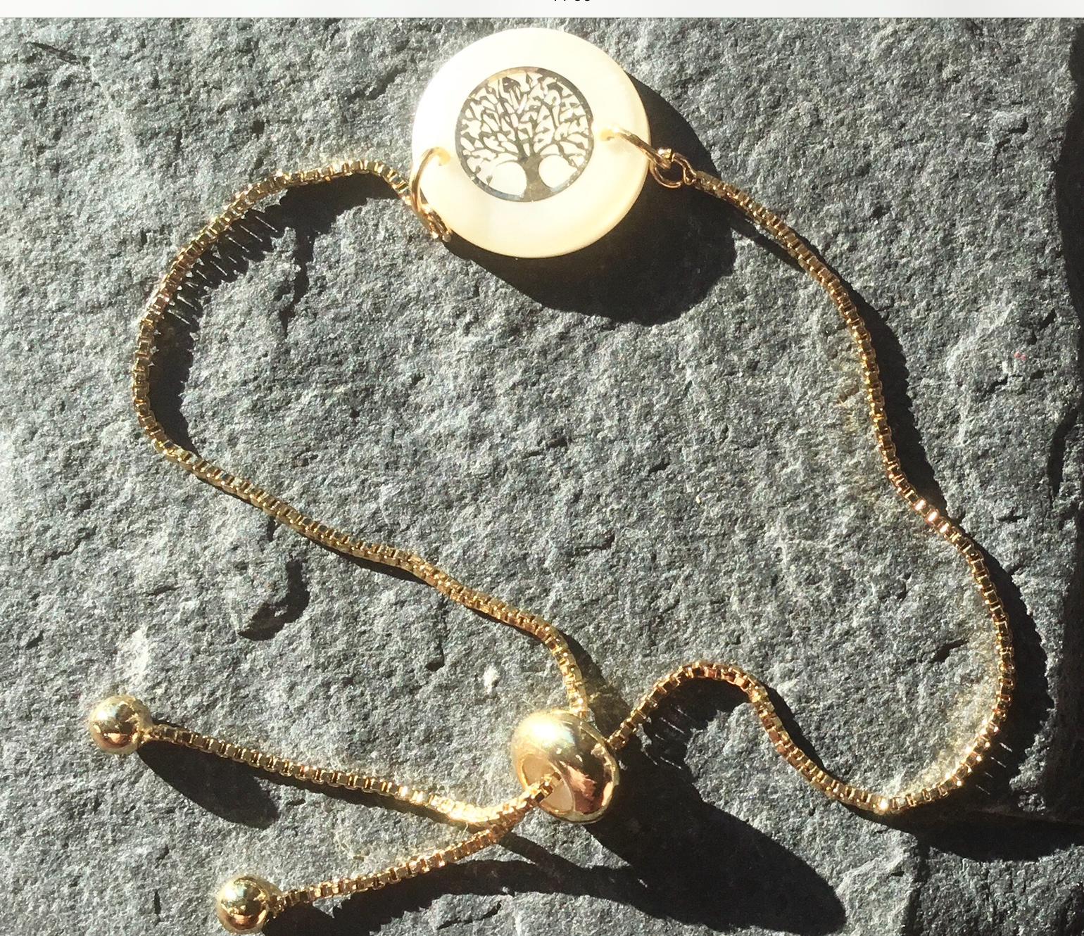 18k Gold Plated Bracelet, Genuine Mother-of-pearl Connector 