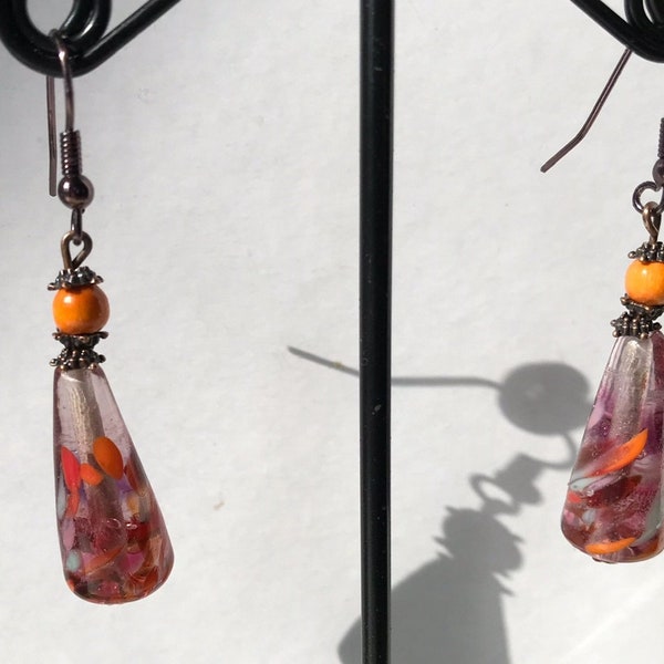 Boucles oreilles cuivrées, perles Verre filé transparentes orange roses