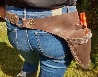 Hip Pouch - Leather Garden Hip Pouch in Chocolate Brown with Sheepskin Pocket and Brass Rivets . Handmade by FHLeather. Custom orders taken.