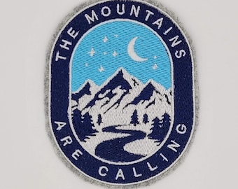 Mountains Are Calling Gestickter Aufnäher zum Aufbügeln oder Aufnähen