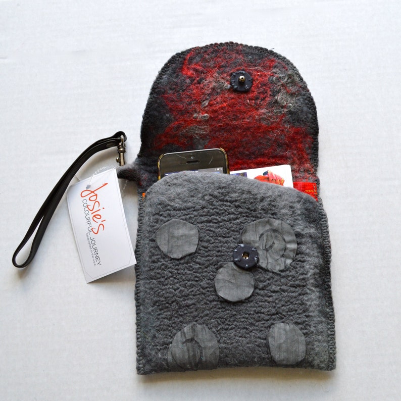 Phoneeyeglass case felted merino wool-silk lined recycle material