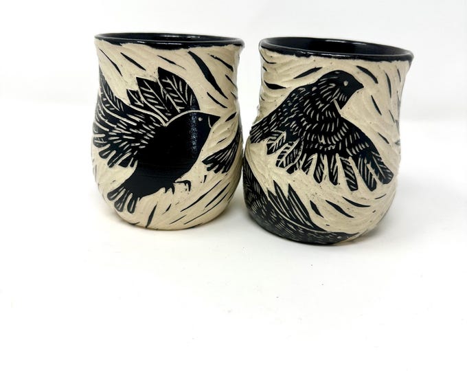 Flying bird cup