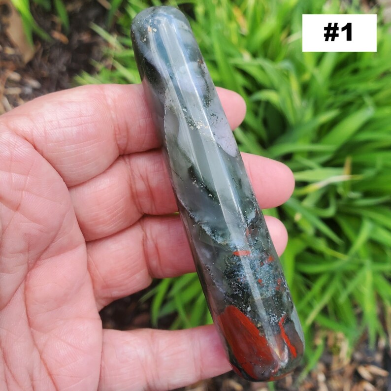 Bloodstone Crystal Wand For Reiki Massage, Sacral Chakra Healing Wand, Wand For Positive Energy, Bloodstone For Grounding and Centering zdjęcie 3