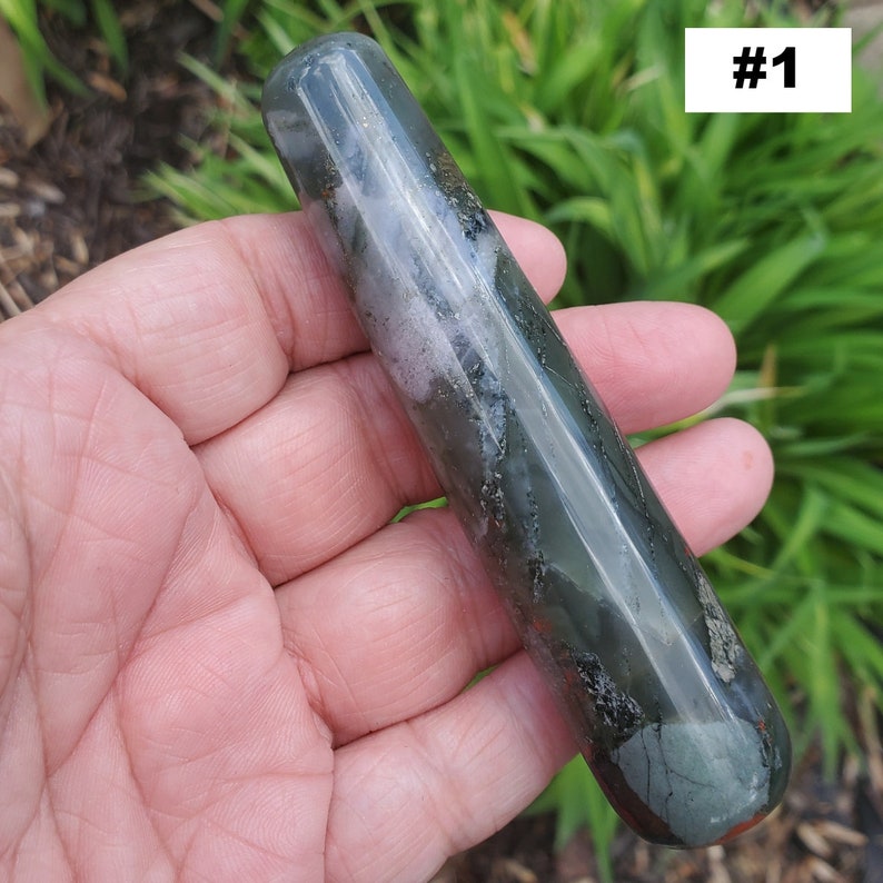Bloodstone Crystal Wand For Reiki Massage, Sacral Chakra Healing Wand, Wand For Positive Energy, Bloodstone For Grounding and Centering zdjęcie 4