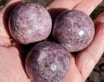 Lepidolite Sphere 40mm, Purple Crystal Ball, Lepidolite Gemstone Sphere, Calming Stone, Transition Stone, Chakra Meditation Crystal