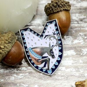 Fitz’s Crest, The Farseer Charging Buck Brooch– inspired by the Farseer trilogy by Robin Hobb