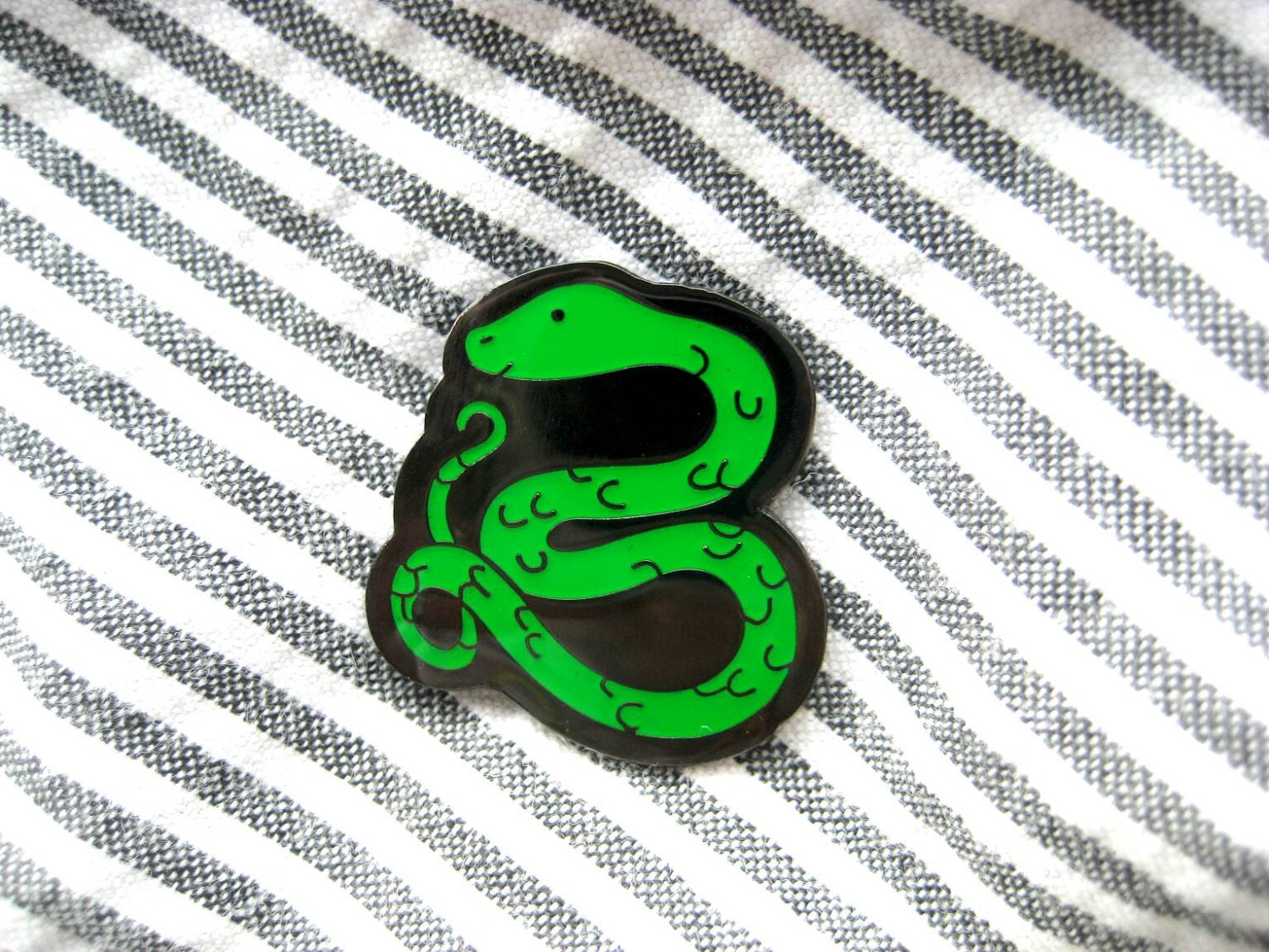 ON SALE Cute Hogwarts Houses Slytherin Snake Enamel Pin | Etsy