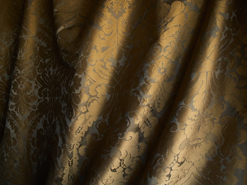 Late Medieval Damask Silk Fabric with Big Palmette Pattern Etsy