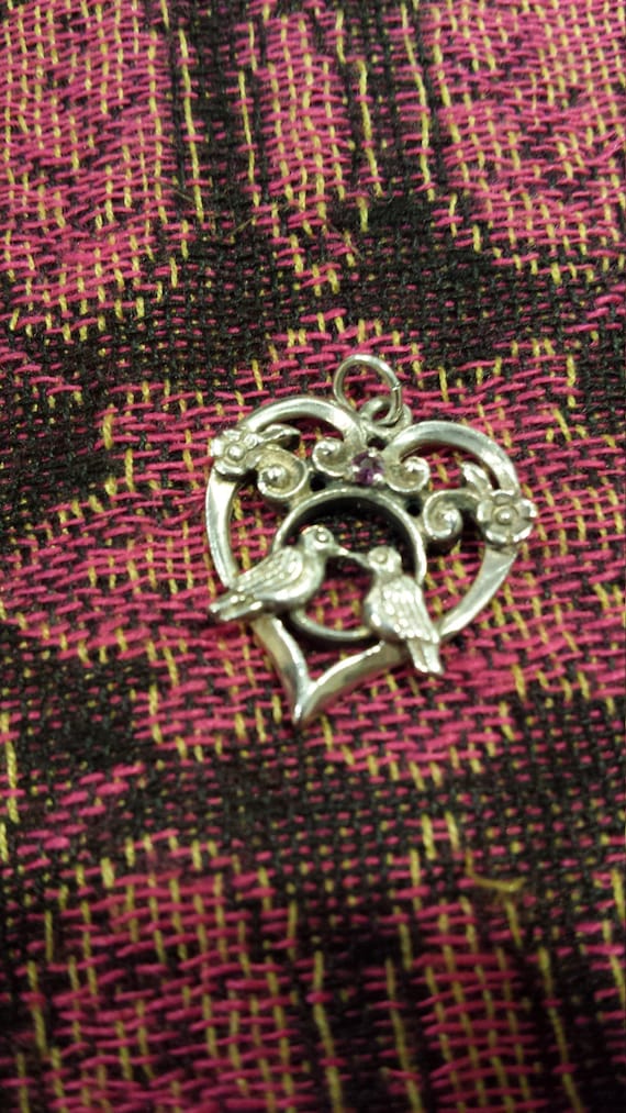 Sterling silver vintage pendant with two love bir… - image 1