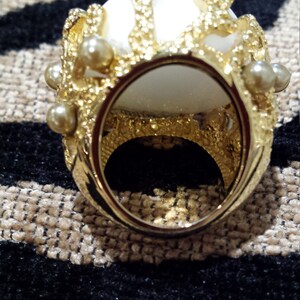 Gold toned Vermeil pearl shell ring image 3