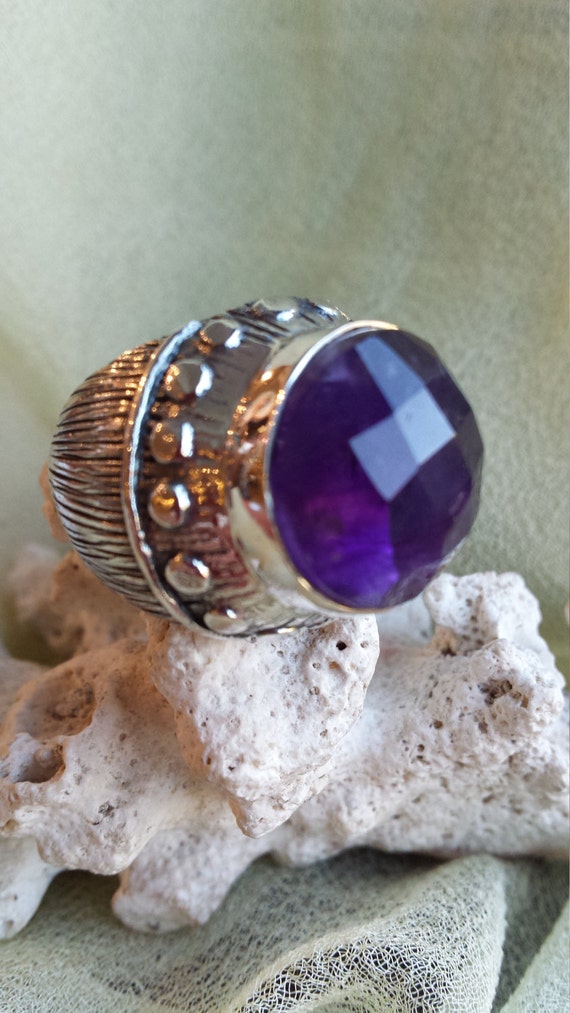 Sterling silver amythyst dome ring - image 3