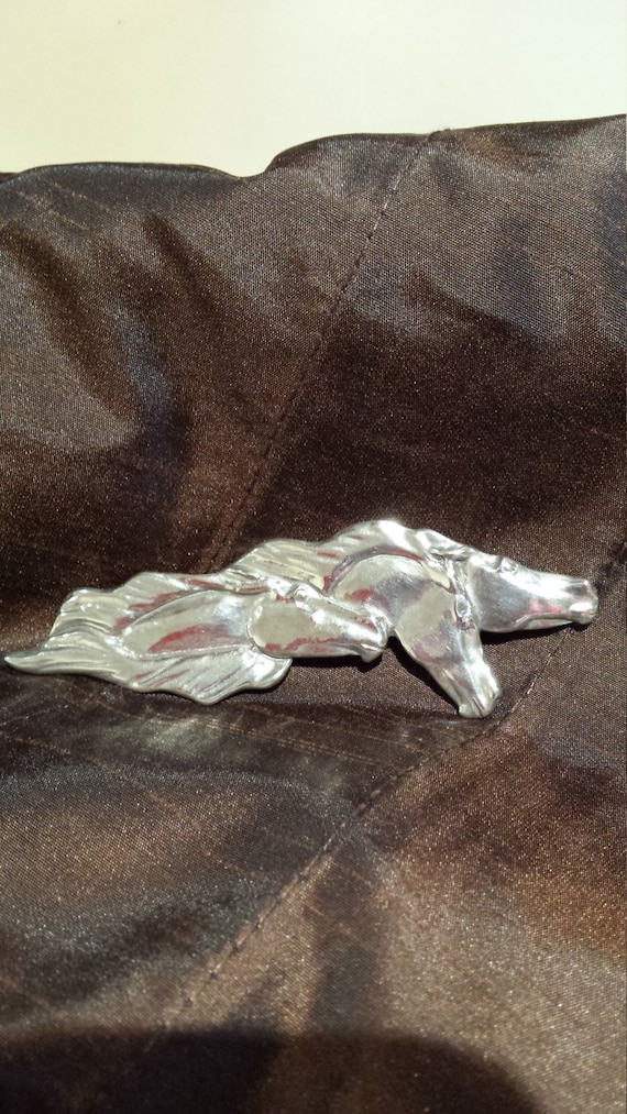 Sterling silver three horse brooch artist signed