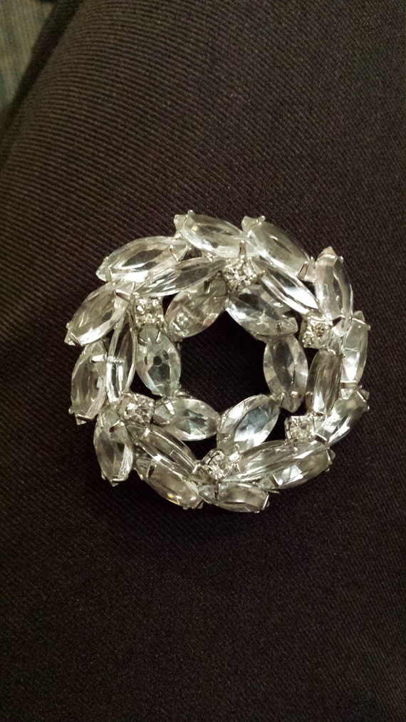 Vintage clear crystal round three layer brooch