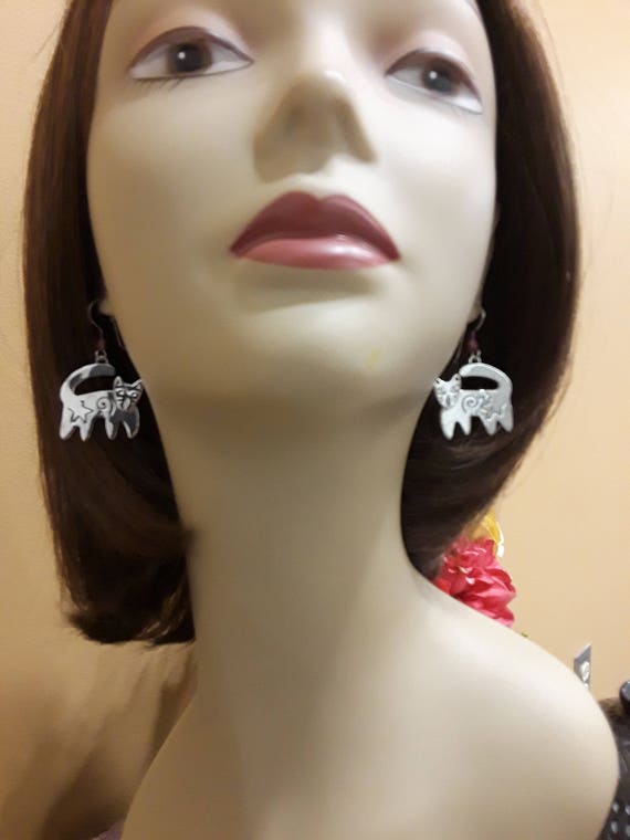 Sterling silver dangle pierced cat earrings