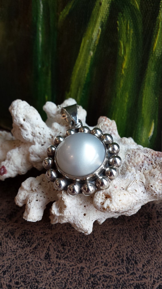 Sterling silver pearl pendant with sterling silver