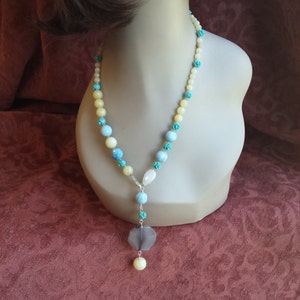 Yellow faceted jade, larimar, onyx and rose cut turquoise adjustable lenght necklace