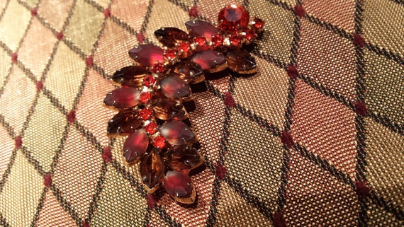 Brooch vintage orange red brown rhinestone - image 1